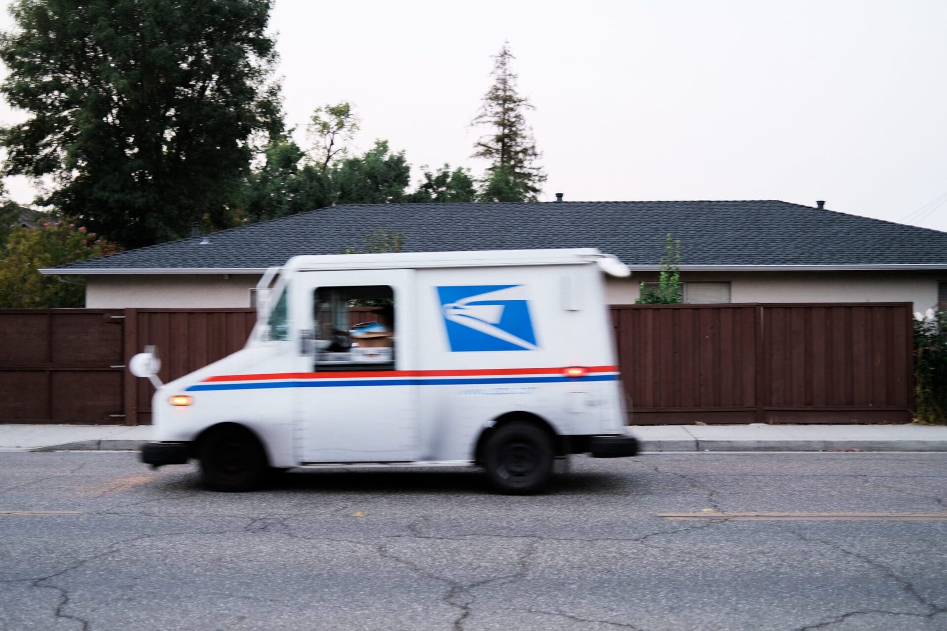 US Mail Truck / Photo by Trinity Nguyen on Unsplash