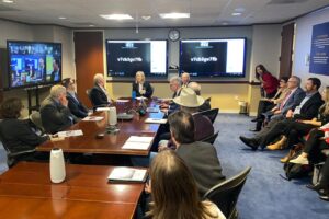 It was SRO in the large conference room at the headquarters of the Tax and Trade Bureau, where WineAmerica members had a constructive dialogue with Administrator Mary Ryan and her senior staff.