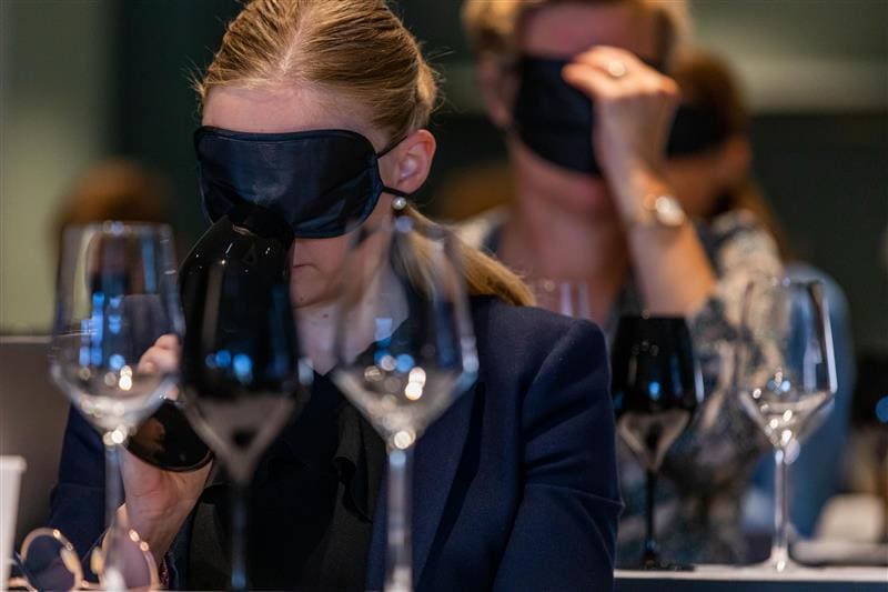 winescholarguild.com