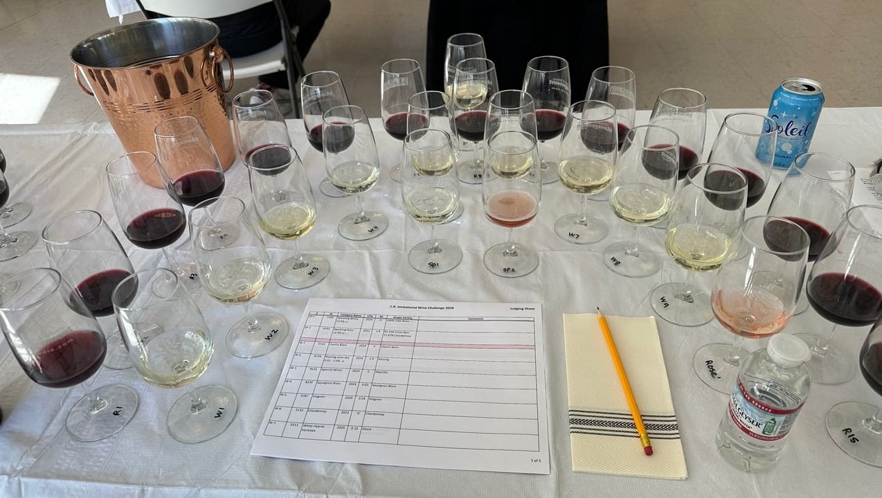 ediblemontereybay.com